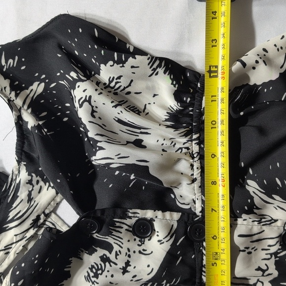 Forever 21 Elegant Black and Cream Women's Midi Dress Size Small - Picture 8 of 11